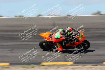 media/Apr-05-2024-Apex Assassins-CVMA Friday Practice (Fri) [[ee2ef04f2b]]/3-Racer 2/Session 3 (Bowl Speed Pans)/